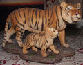 Figur: Tiger-Mutter mit Junges ca.20cm lang