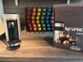 DeLonghi Nespresso Vertuo Plus Kapselmaschine in Silber + Kapselhalter