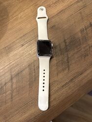 apple watch 38mm series 3, weiß, Glas defekt