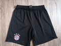 FC Bayern Adidas Shorts/Hose kurz/ schwarz, Gr. 152, Junge/Mädchen
