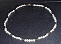Barock-Perlenkette mit Schmuckelementen(Lapizlazuli).