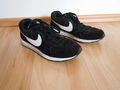 Nike MD Runner 2 -  Gr. 39 - Sportschuhe - Sneaker  Damen