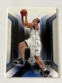 04-05 Ultimate Collection Grant Hill #79 216/750