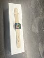 Apple Watch Series 5 40mm Goldton Aluminiumgehäuse mit Sandrosa Sportarmband...