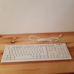 V7 KU200GS-WHT-DE Corded Tastatur 