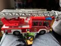 PLAYMOBIL City Action Feuerwehr-Leiterfahrzeug