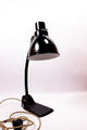Uralte Schreibtischlampe, schwarz emailliert, mit Fuß aus Gusseisen - Vintage