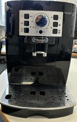 DeLonghi Magnifica S ECAM 22.110 Schwarz 2 Tassen Kaffeevollautomat