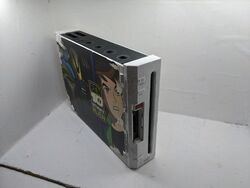 FUNKTIONIERENDE weiße Nintendo Wii-Konsole RVL-001 (keine Kabel oder Fernbedienungen) - kosmetische Kleidung