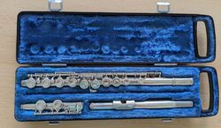 Yamaha YFL-21 flute