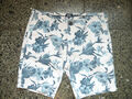 The  Fresh Brand Gr. XL Herren Bermuda Shorts 100 % Baumwolle Blumenmuste
