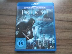 Priest ( Blu Ray )