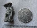 alte seltene Vintage Miniatur SCOUTING Figur 3,5 cm hoch ein handgefertigtes Porzellan/Keramik