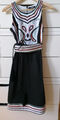Schwarzes Sommer Kleid mit Stickerei und Gürtel von NIZA