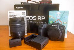 Canon EOS RP 26,2MP Spiegellose Systemkamera mit Objektiv 24 - 105 mm, Wie Neu