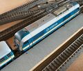 Modellbau/Eisenbahn Märklin/H0 - ARRIVA/ALEX Lok + 3x Personenwagon - SET