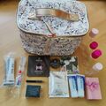 Kosmetiktasche Kulturtasche  Damen/Mädchen++Kosmetikproben+Handyring+Reiseproben