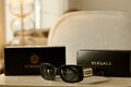 Versace rechteckige Sonnenbrille mit Lederetui und Originalbox