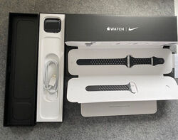 Apple Watch Series 6 Nike 44mm Space Grau Aluminiumgehäuse mit Anthrazit/Schwarz