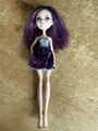 Ever After High Doll Raven Queen - Tochter der bösen Königin