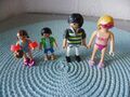 4 Playmobil Figuren+++Familie mit Zubehör+++aus 70279 Eisdiele am Hafen
