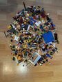 Diverse Lego und Playmobil Teile