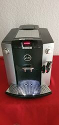 Jura Impressa F50 Kaffeevollautomat mit Bedienungsanleitung. 