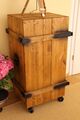 Barschrank Schrank Vintage shabby chic massives Holz auf Rollen