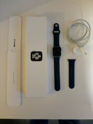 Apple Watch SE 40mm Aluminiumgehäuse-Silber mit Sportarmband in Abyssblue (GPS)