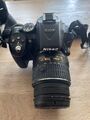 Nikon D5300 24.2 MP Kit mit AF-P DX 18-55 VR Objektiv - Schwarz