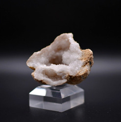 halbe Quarz Geode aus Marokko - UV-Aktiv -  Druse 6x5x4cm