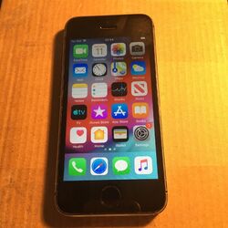 Apple iPhone 5s - 16 GB - Spacegrau (entsperrt) A1457 (GSM)