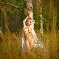 Erotik Akt Foto Naturidylle mit Weißem Kleid 3870064