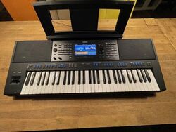 Yamaha PSR-SX700 Keyboard, wie neu, 2 Netzteile, Tragetasche, OVP