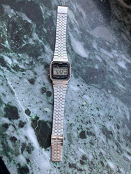 Timex Quartz K Cell  Vintage LCD Armbanduhr mit Beleuchtung  !