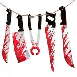 1,8 m Halloween blutige Waffen Girlande Requisite Dekoration Blutsäge Messer hängen