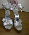 Brautschuhe in cremeweiß mit Schleifen und Strass Gr. 39 von S.angel #PE