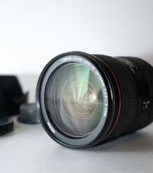 Canon EF 24-70 mm F/2.8 L II USM Zoomobjektiv für EOS Vollformat Kameras