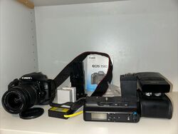Canon EOS 550D  18.0MP Digitalkamera - Schwarz Spiegelreflexkamera Camera
