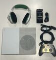 Microsoft Xbox One S 1TB Spielkonsole  Weiß Megapacket Gut