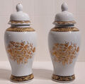 2 Stück Porzellan Deckel Vasen mit Blumendekor handgefertigt Goldblüte 32 cm