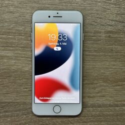 Apple iPhone 7 Handy 32 GB silber ohne Simlock -Sehr guter Zustand- 