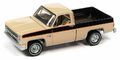1985 Chevrolet Silverado 10 Fleetside Beige **RR** Auto World Premium 1:64 NEU