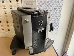 Jura Impressa F50 gen2 Kaffeevollautomat + 1 Jahr VOLLE Gewährleistung