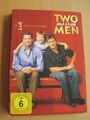 4 DVD Two and a half Men . komplette Staffel 1 gebraucht Schuber Charlie Sheen
