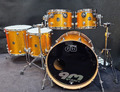 DW Drumset Performance USA Gold Sparkle Schlagzeug Drum Kit / Shellset