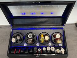 Uhrensammlung 15 Stück mit Drehbox