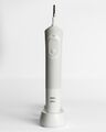 Braun Oral-B Vitality Pro 100 Elektrische Zahnbürste weiß + Oral-B Ladestation