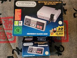 Nintendo Classic Mini +  2. Controller,  Mini NES