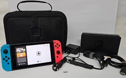 Nintendo Switch Konsole mit Joy-Con- Neon-Rot/Neon-Blau/Grau+64GB MicroSD+Tasche